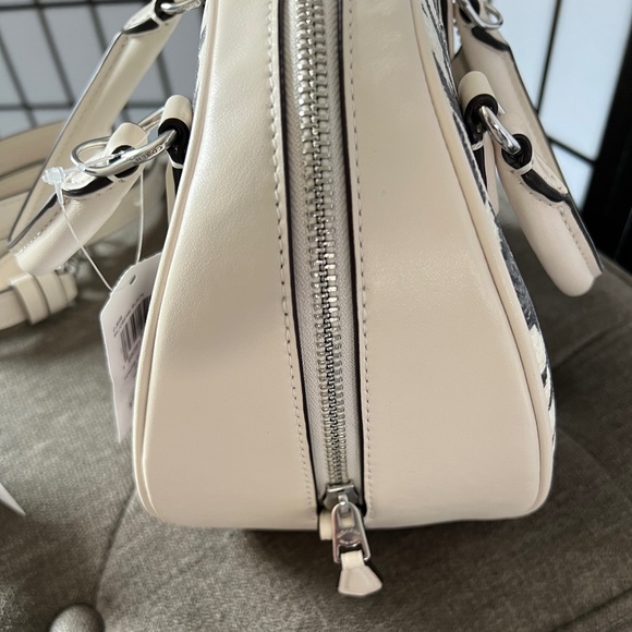 COACH Silver/Cream/Black Sydney Satchel With Houndstooth Print - Picture 5 of 7